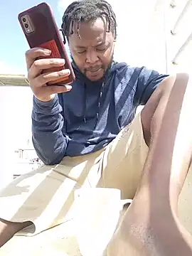 Freaky Vannahs online show from January 18, 7:45 am