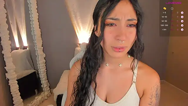 amber curly online show from December 6, 9:13 pm