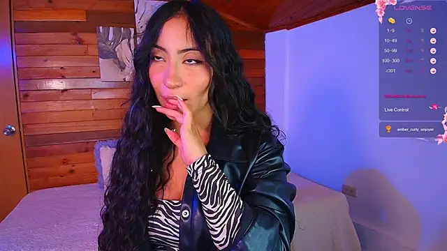 amber curly online show from October 14, 9:15 pm