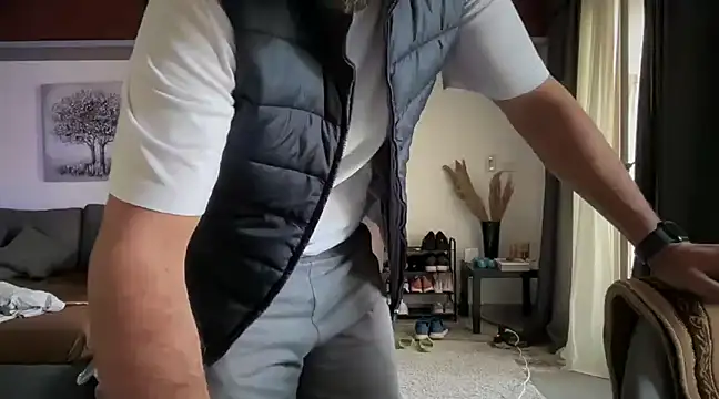 RoyalPharaoh online show from March 17, 9:44 am