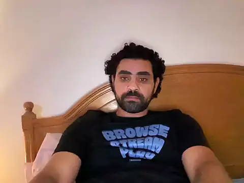 RoyalPharaoh online show from October 4, 8:40 pm