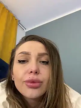 Snapshot of AnnaMaee chatting on January 16, 1:48 am AnnaMaee online show from January 16, 1:48 am