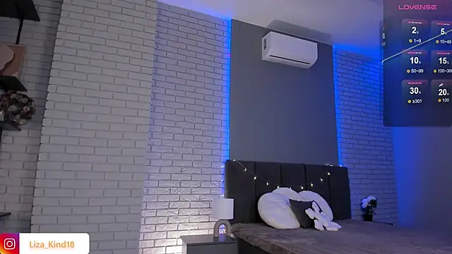 juicy-pussy online show from March 4, 12:33 pm