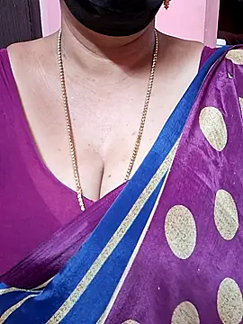 Snapshot of ananya956 chatting on October 8, 8:06 pm ananya956 online show from October 8, 8:06 pm