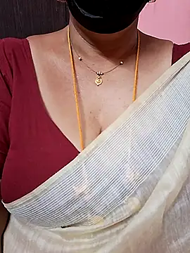 Snapshot of ananya956 chatting on November 6, 11:44 am ananya956 online show from November 6, 11:44 am