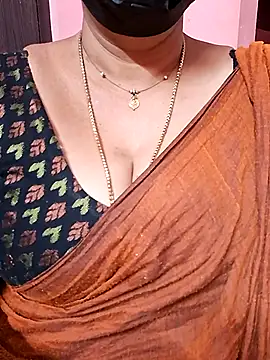 Snapshot of ananya956 chatting on November 15, 10:45 am ananya956 online show from November 15, 10:45 am