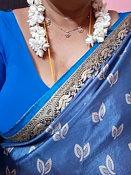 Snapshot of ananya956 chatting on June 19, 1:48 pm ananya956 online show from June 19, 1:48 pm