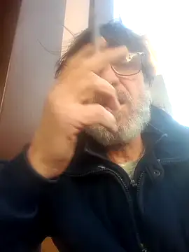 Snapshot of felice66 chatting on December 31, 2:47 pm felice66 online show from December 31, 2:47 pm