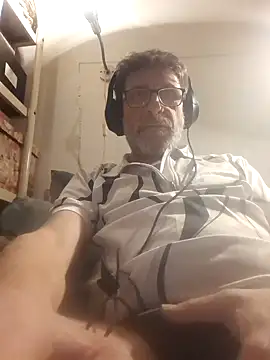 Snapshot of felice66 chatting on February 2, 2:34 pm felice66 online show from February 2, 2:34 pm