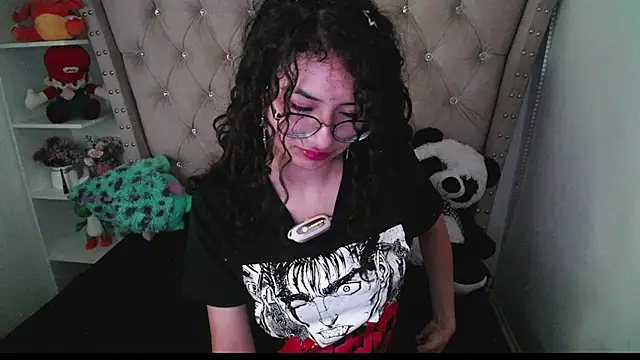 Snapshot of CherieCurl chatting on September 26, 1:31 am CherieCurl online show from September 26, 1:31 am