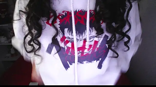 Snapshot of CherieCurl chatting on November 4, 3:38 am CherieCurl online show from November 4, 3:38 am