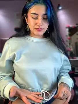 Snapshot of Lilith_Pink chatting on January 29, 6:01 am Lilith Pink online show from January 29, 6:01 am