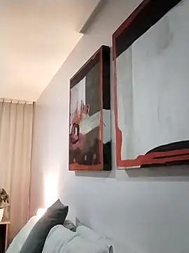 Snapshot of Lilith_Pink chatting on February 8, 1:43 am Lilith Pink online show from February 8, 1:43 am