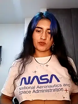 Snapshot of Lilith_Pink chatting on February 11, 2:03 am Lilith Pink online show from February 11, 2:03 am