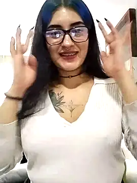 Snapshot of Lilith_Pink chatting on February 12, 8:50 pm Lilith Pink online show from February 12, 8:50 pm