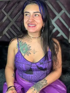 Snapshot of Lilith_Pink chatting on February 19, 8:44 am Lilith Pink online show from February 19, 8:44 am