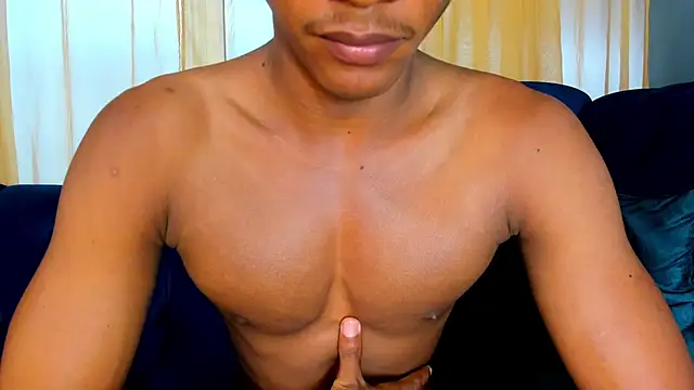 Snapshot of Ethan_Fox11 chatting on March 14, 5:35 pm Ethan Fox11 online show from March 14, 5:35 pm