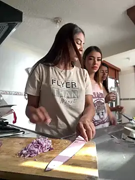 HaileyBaldwin online show from December 8, 7:54 pm