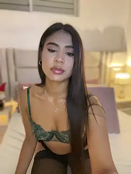 HaileyBaldwin online show from December 13, 4:43 am