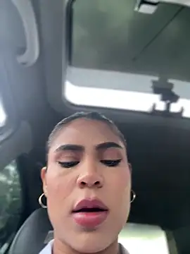 HaileyBaldwin online show from January 5, 10:50 pm