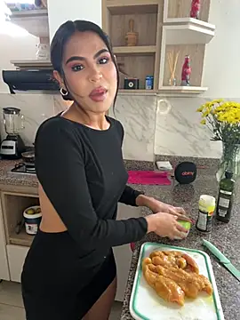 HaileyBaldwin online show from January 26, 7:09 pm