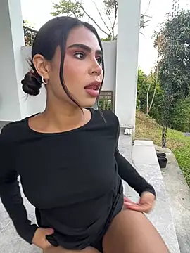 HaileyBaldwin online show from January 26, 10:13 pm