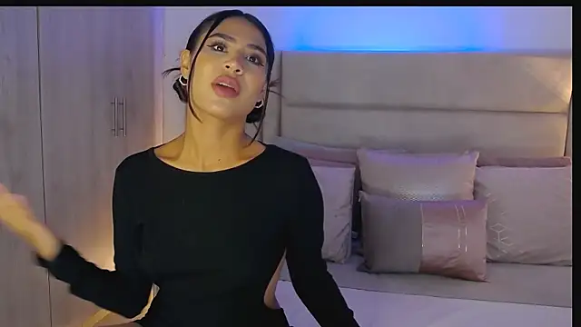 HaileyBaldwin online show from February 6, 3:48 am