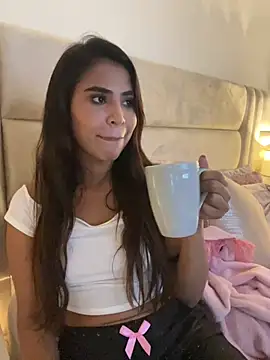 HaileyBaldwin online show from February 19, 4:12 am