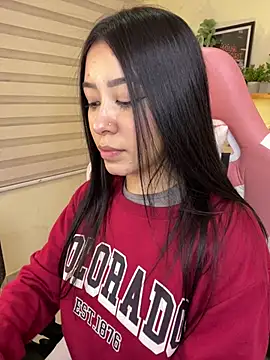 Snapshot of Starliee__ chatting on February 7, 12:14 am Starliee online show from February 7, 12:14 am