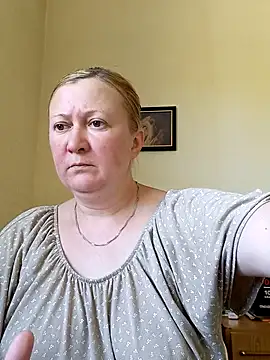 blondyaguar online show from August 1, 7:51 am