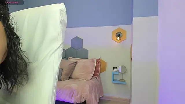 Snapshot of Chloe_fischer_ chatting on October 23, 2:38 pm Chloe fischer online show from October 23, 2:38 pm