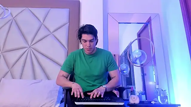 Karimferrer online show from December 12, 4:37 am