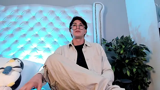 Snapshot of Karimferrer chatting on February 28, 3:51 am Karimferrer online show from February 28, 3:51 am