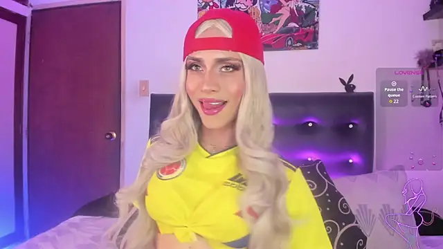 AngelsJones21 online show from June 14, 6:10 pm