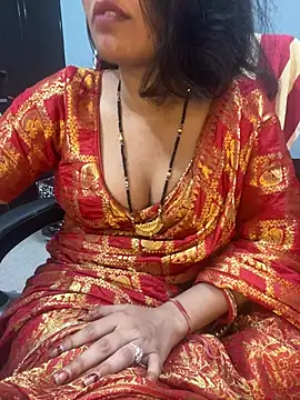 Spicy sari girl online show from March 3, 1:31 pm