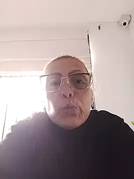 Snapshot of BrendaSex_Hot chatting on October 26, 5:41 pm BrendaSex Hot online show from October 26, 5:41 pm