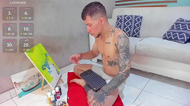 Snapshot of french_sexx chatting on March 11, 1:39 pm french sexx online show from March 11, 1:39 pm