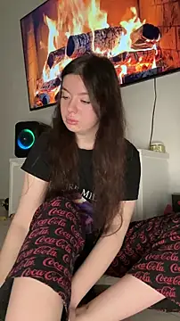 Kimi Ass online show from March 15, 1:00 am