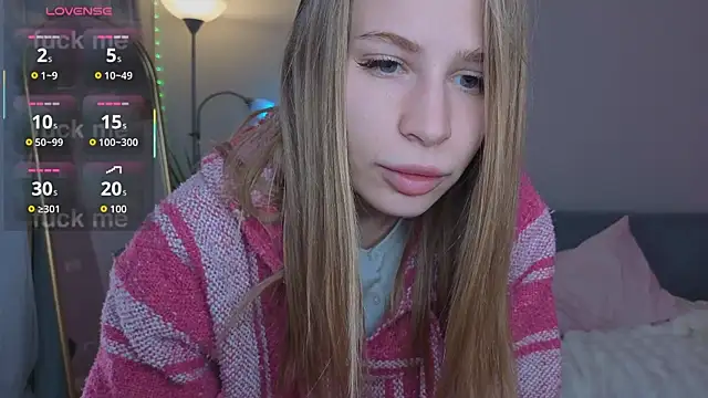 Snapshot of Elis_Fox chatting on May 5, 10:01 am Elis Fox online show from May 5, 10:01 am
