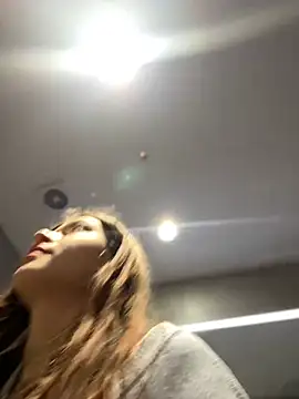 Snapshot of Times__Square chatting on January 17, 7:08 am Times Square online show from January 17, 7:08 am