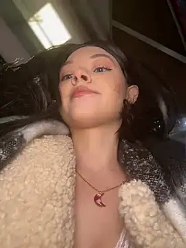 Snapshot of Times__Square chatting on February 13, 5:16 am Times Square online show from February 13, 5:16 am