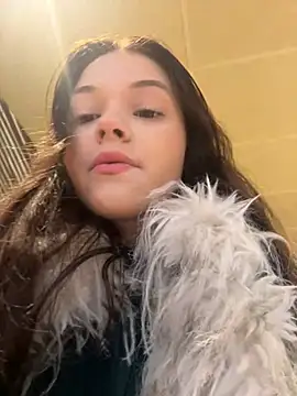 Snapshot of Times__Square chatting on February 14, 4:37 am Times Square online show from February 14, 4:37 am