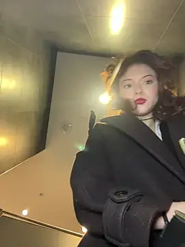 Snapshot of Times__Square chatting on March 1, 7:08 am Times Square online show from March 1, 7:08 am