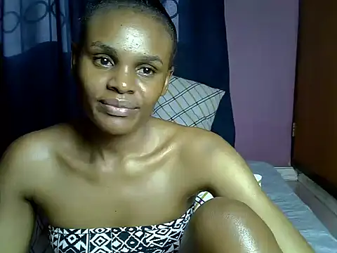 Queen petite  online show from October 1, 5:13 am