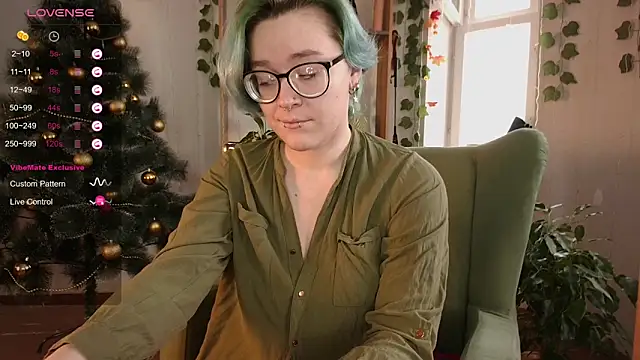 alisahug online show from December 13, 9:13 am