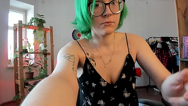 alisahug online show from March 4, 7:41 am