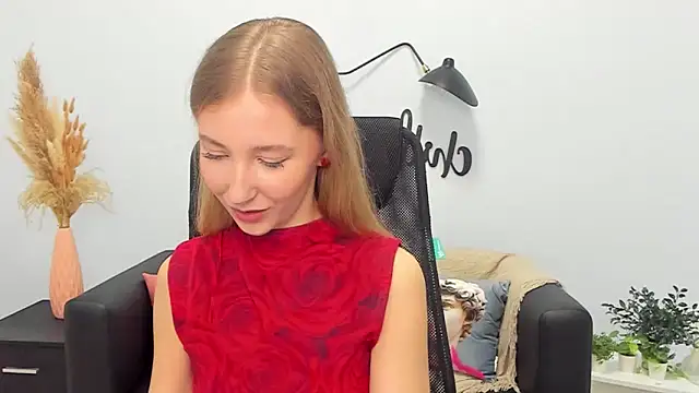 Snapshot of LolaWilsons chatting on February 24, 12:26 pm LolaWilsons online show from February 24, 12:26 pm