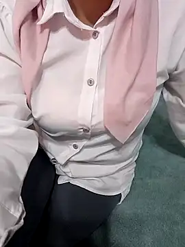 Snapshot of _Sahra_ chatting on December 25, 5:47 pm Sahra online show from December 25, 5:47 pm