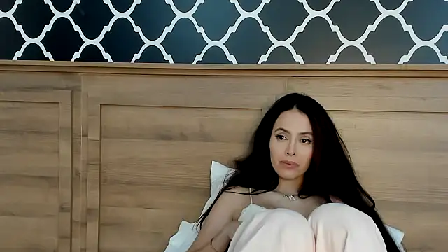 Snapshot of Amber_Rush_ chatting on March 20, 2:08 am Amber Rush online show from March 20, 2:08 am