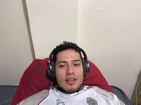 Malandralle online show from November 26, 5:08 am